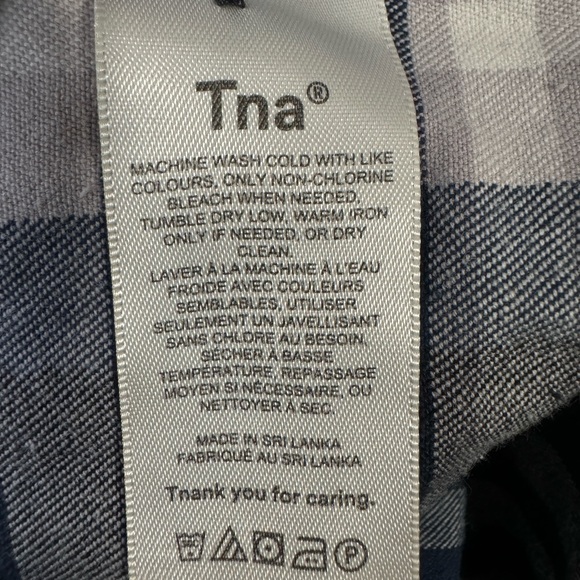 Aritzia The Group by Babaton Fisher Shirt Plaid flannel button-up Sz XS - Picture 9 of 12